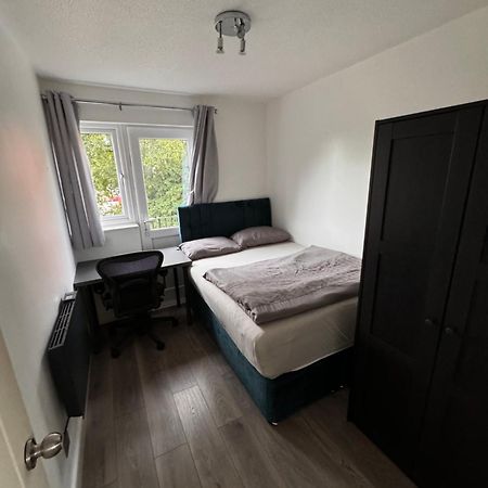 Modern 2 Bed Apartment & Free Parking Canterbury Buitenkant foto